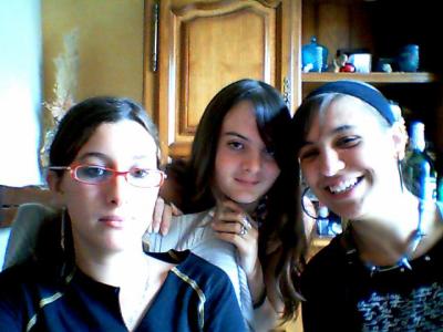j'vous adore!!!!!!!!!!!!!!!!!!!!! marine, estelle, mélodie